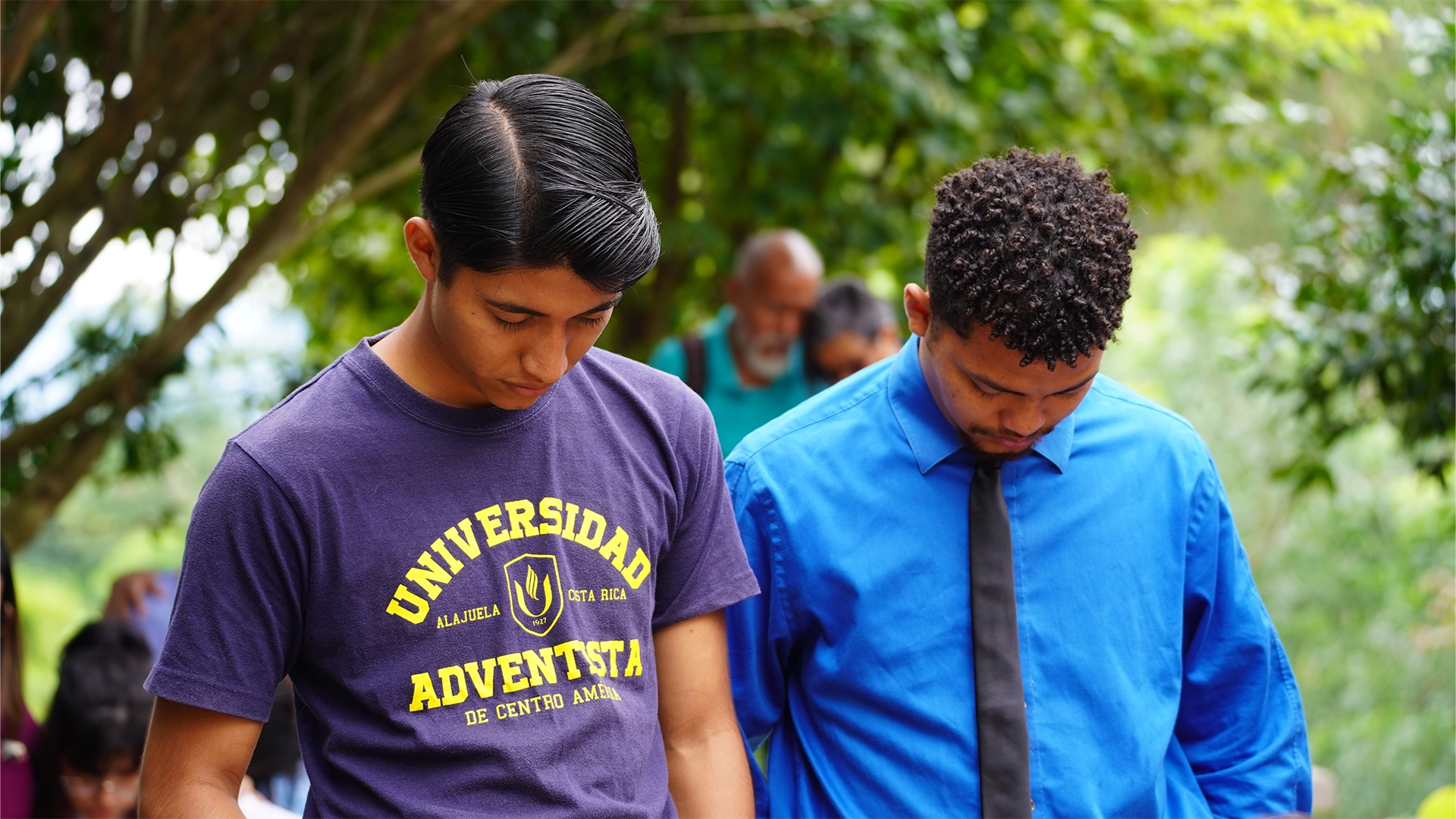 Actividades de vida espiritual y fe en el campus